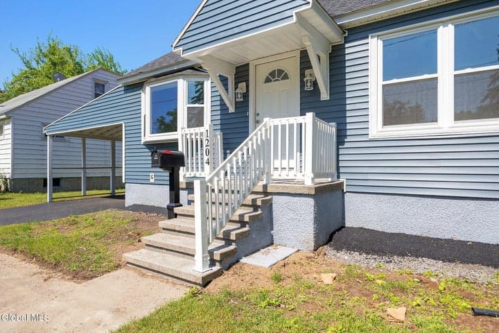 1204 Hemlock Street, Rotterdam, NY, photo 3