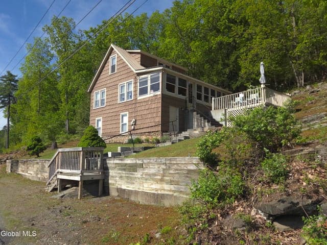 2021 Bay Road, Queensbury, NY, photo 2