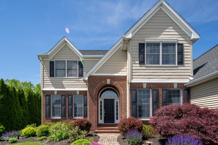 58 Dutch Meadows Drive, Colonie, NY, photo 2