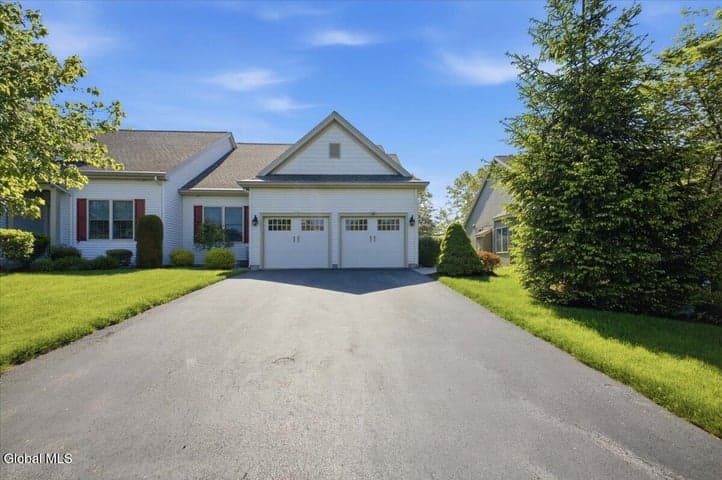 86 Meldon Circle, Queensbury, NY, photo 1