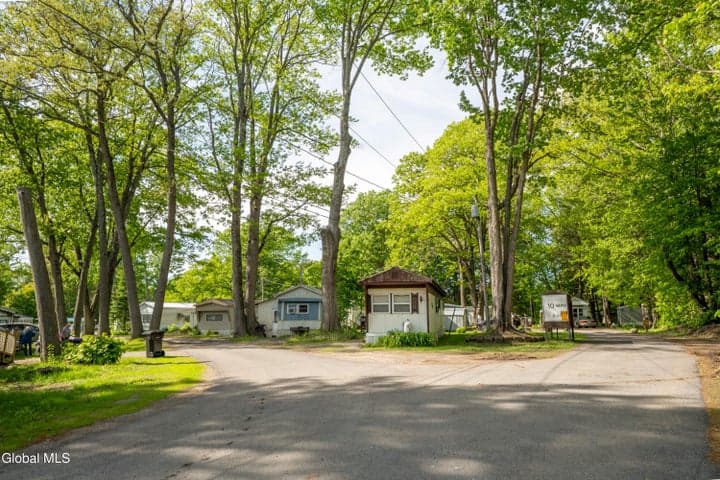 962 NY-29A, Gloversville, NY, photo 3