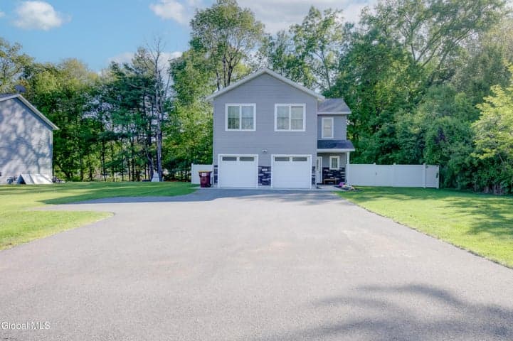 50B Werner Road, Halfmoon, NY, photo 1