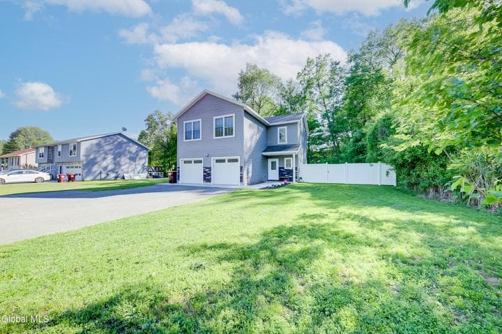 50B Werner Road, Halfmoon, NY, photo 3