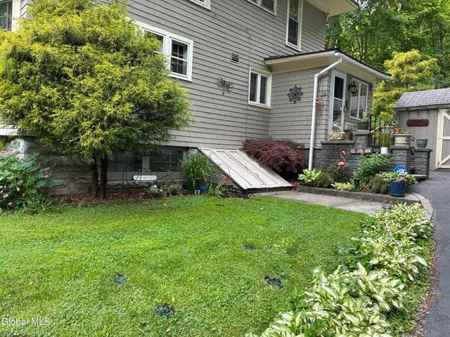 24 Northampton Road, Amsterdam, NY, photo 3