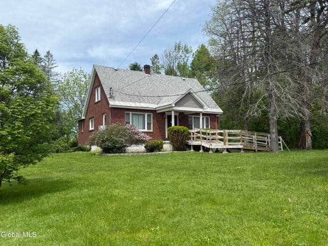 1388 Midline Road, Amsterdam, NY, photo 1