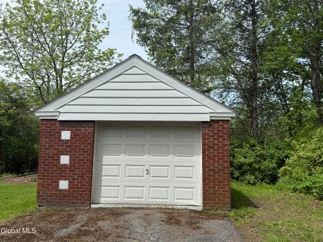 1388 Midline Road, Amsterdam, NY, photo 4