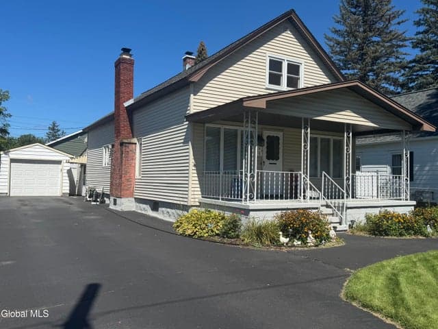 2105 Oaklawn Avenue, Rotterdam, NY, photo 2