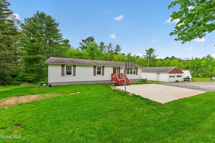 533 County Route 85, Grafton, NY, photo 1