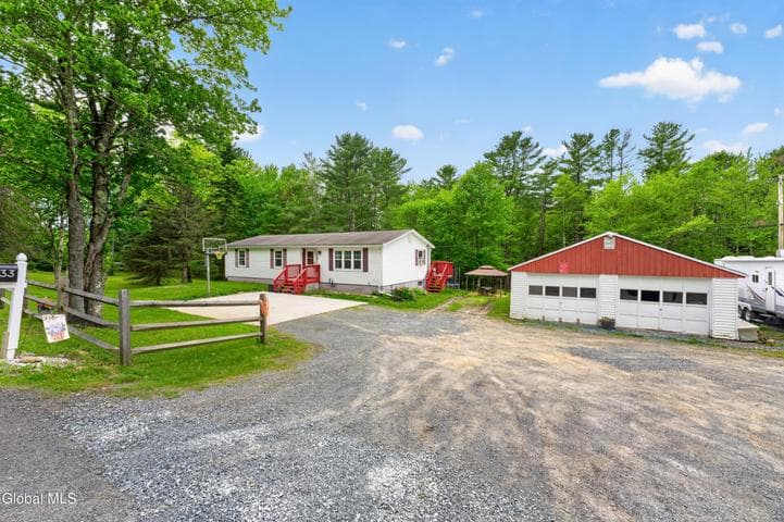 533 County Route 85, Grafton, NY, photo 2