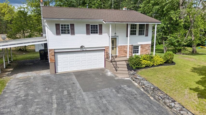 24 Burning Pines Drive, Milton, NY, photo 3