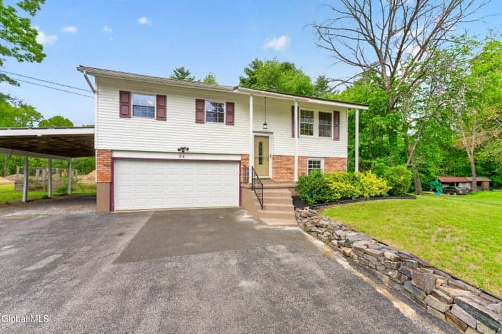 24 Burning Pines Drive, Milton, NY, photo 1