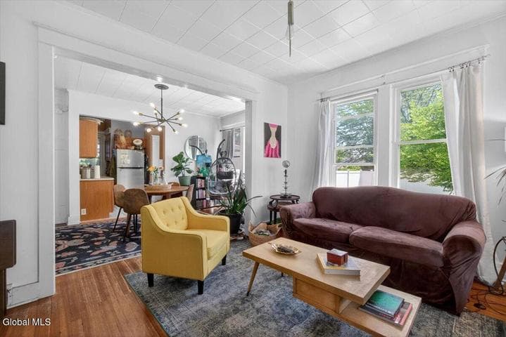 2 Woodlawn Terrace, Bethlehem, NY, photo 4