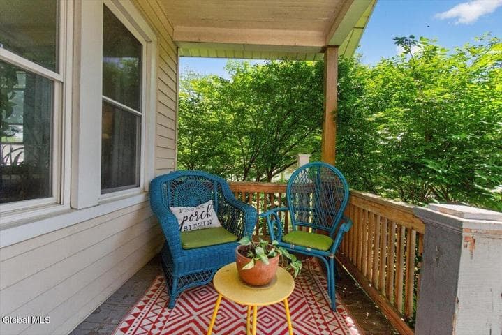 2 Woodlawn Terrace, Bethlehem, NY, photo 2