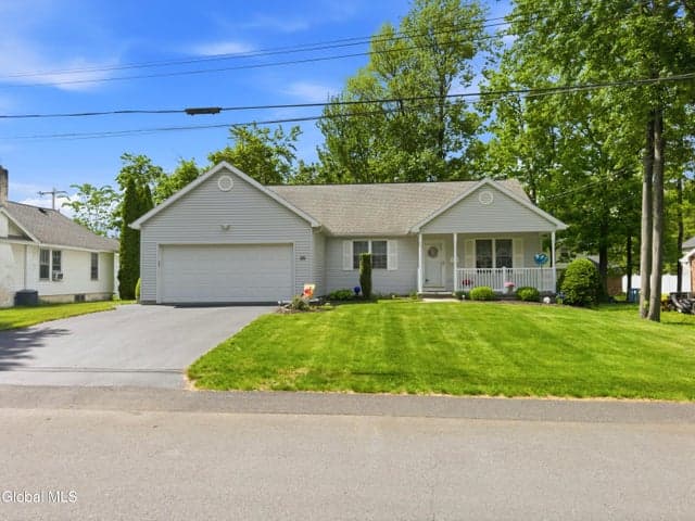 37 Oliver Street, Colonie, NY, photo 2
