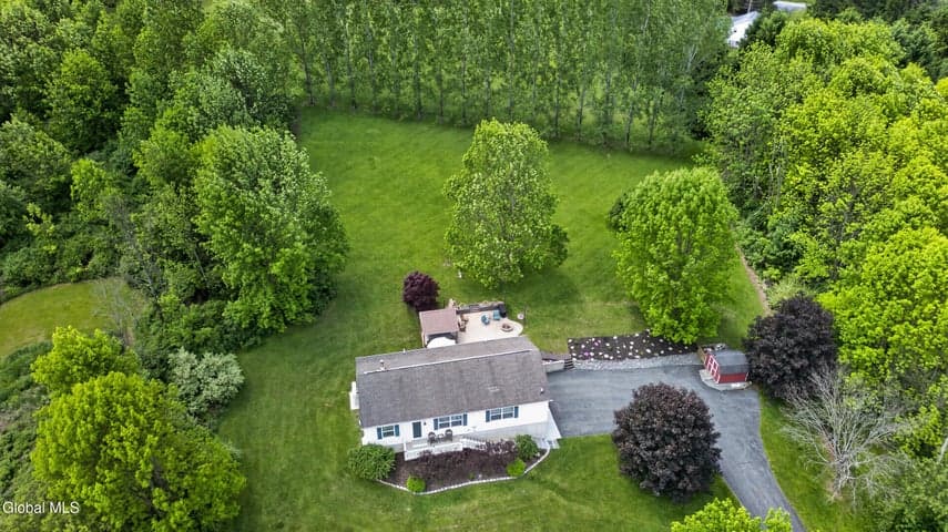 128 Valley Court, Cobleskill, NY, photo 3
