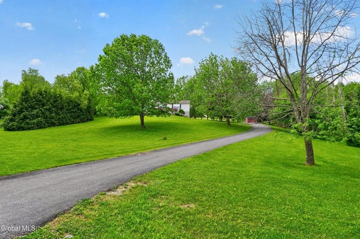 128 Valley Court, Cobleskill, NY, photo 5