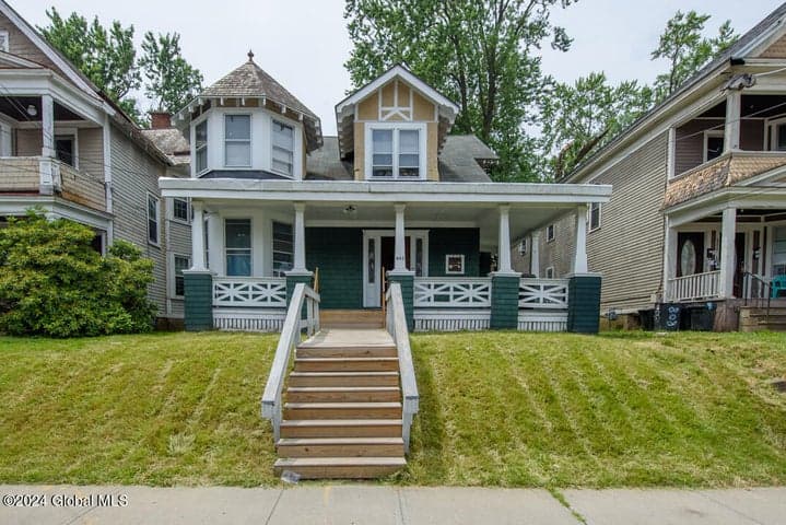 802 Myrtle Avenue, Albany, NY