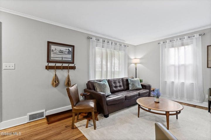 18 Oxford Road, Albany, NY, photo 4
