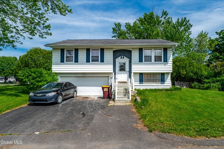4 Arthur Avenue, Greenport, NY, photo 2