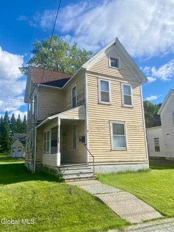 114 E Fourth Avenue, Johnstown, NY, photo 2