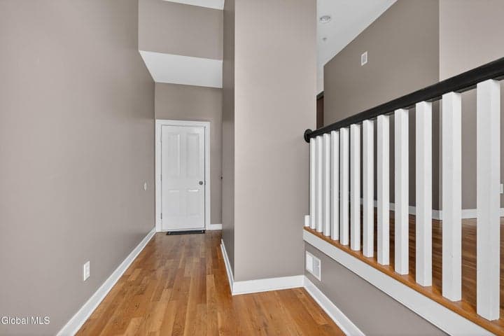 4 Bryn Mawr Court, Albany, NY, photo 3