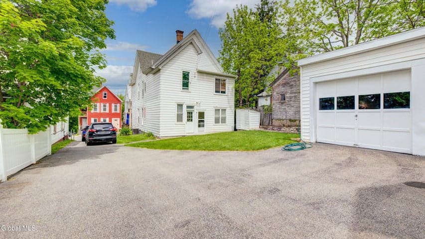 43 Glen Avenue, Amsterdam, NY, photo 3