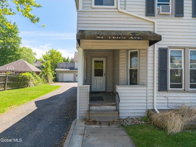94 3rd Avenue, Gloversville, NY, photo 3