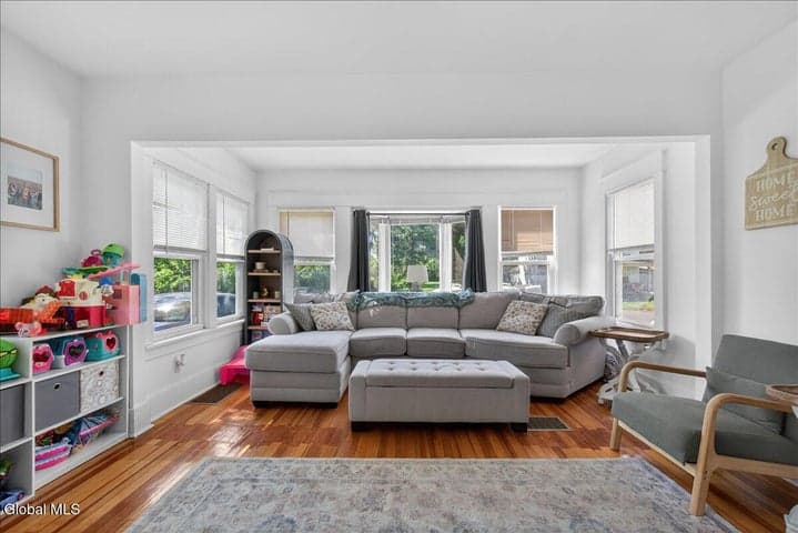 1932 Tower Avenue, Rotterdam, NY, photo 5