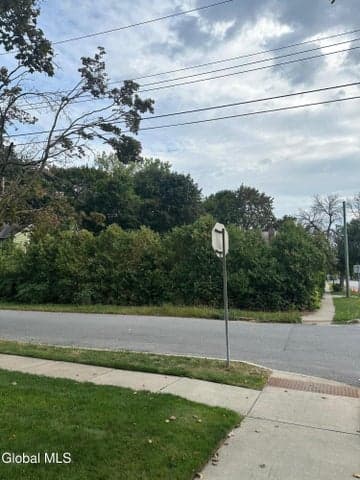137 Ridge Street, Glens Falls, NY, photo 4