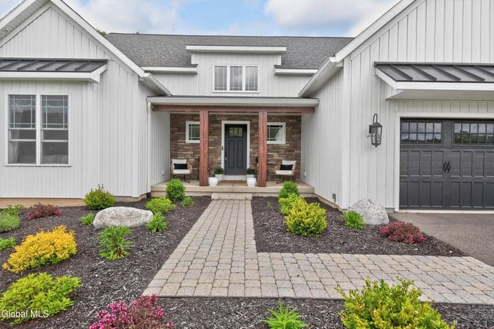 18 Bernie Loop, North Greenbush, NY, photo 3