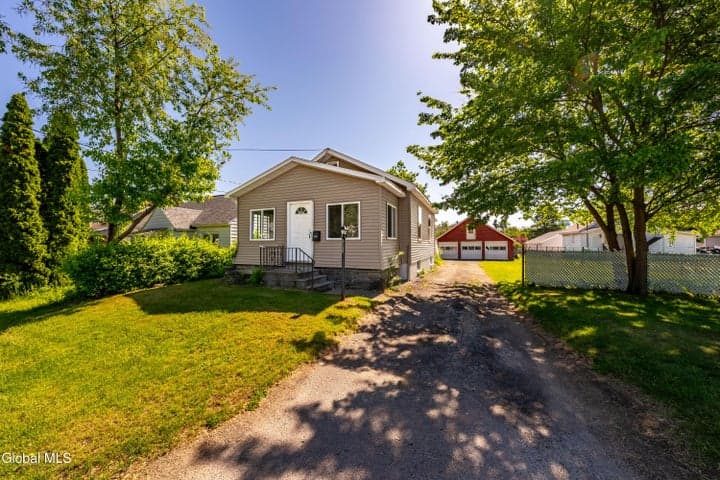 3234 Franklin Street, Rotterdam, NY, photo 1