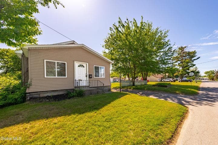 3234 Franklin Street, Rotterdam, NY, photo 2