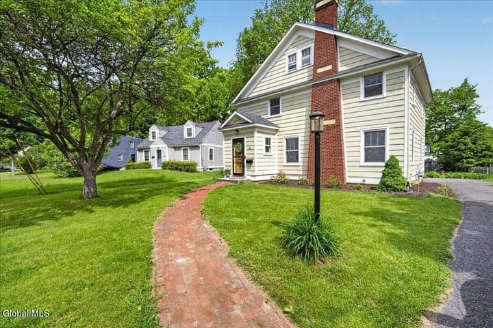 23 Herber Avenue, Bethlehem, NY, photo 2