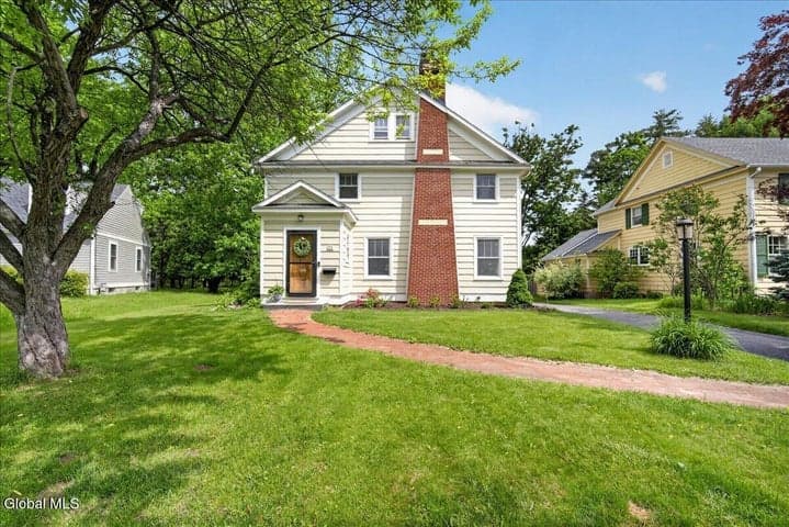 23 Herber Avenue, Bethlehem, NY