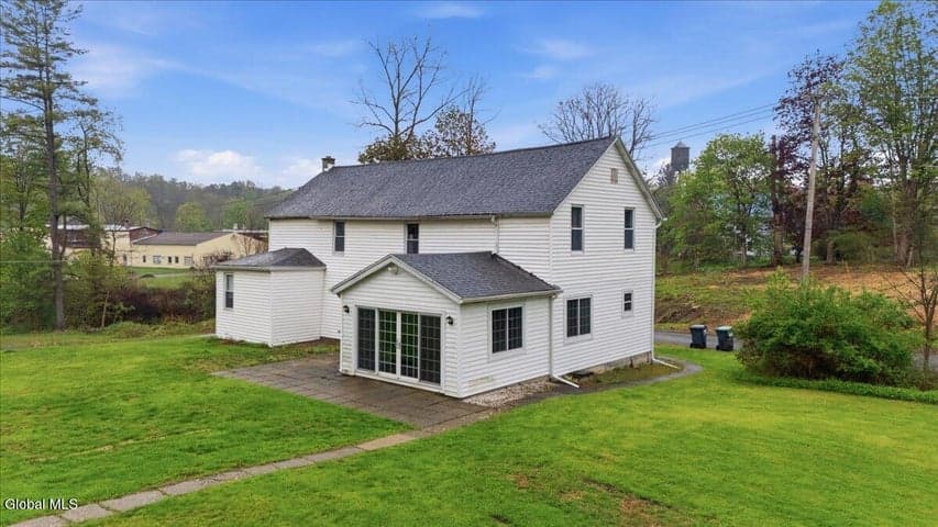 15 Kokley Avenue, Hoosick Falls, NY, photo 2
