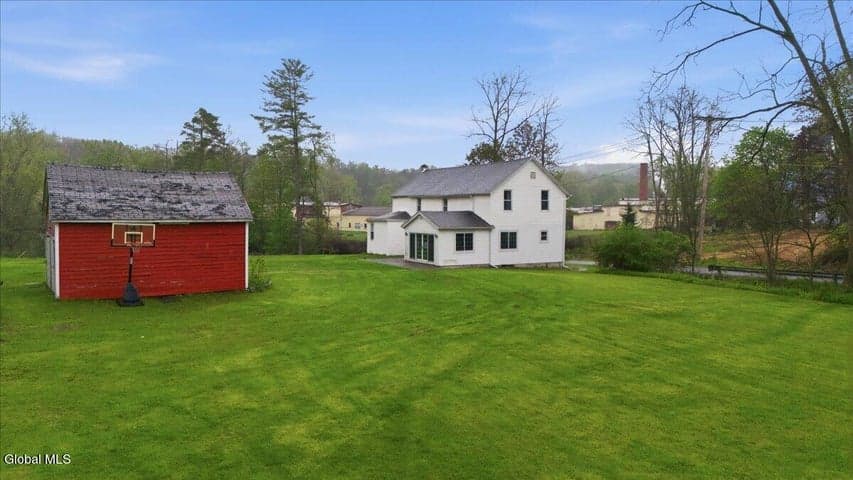 15 Kokley Avenue, Hoosick Falls, NY, photo 1