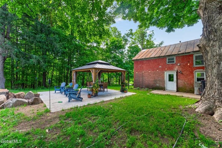 L2 27.11 King Road, Wilton, NY, photo 3