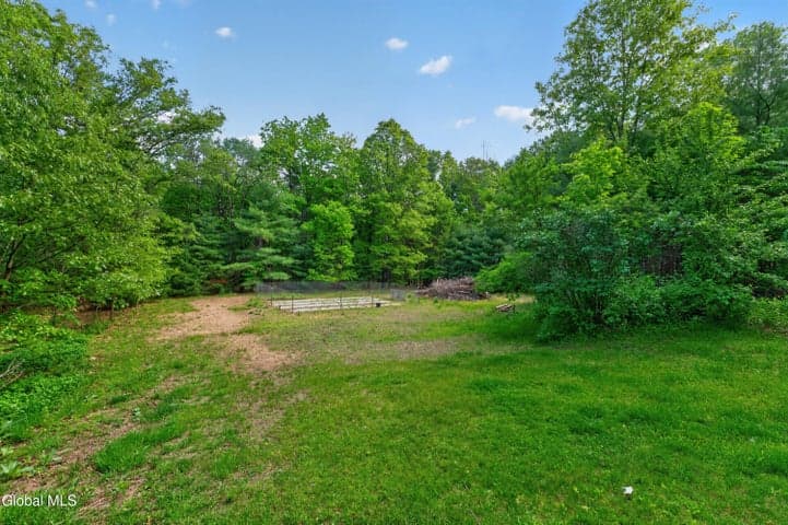 L3 27.11 King Road, Wilton, NY, photo 2