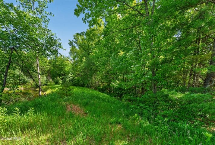 L4 27.11 King Road, Wilton, NY, photo 3