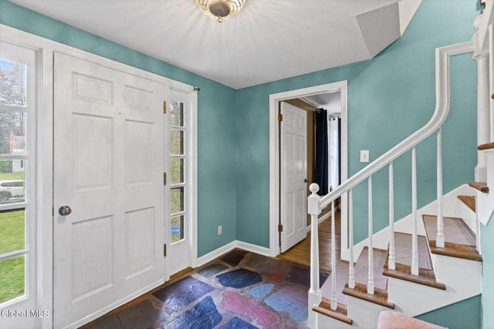 9 Parkwood Drive, Ballston, NY, photo 3