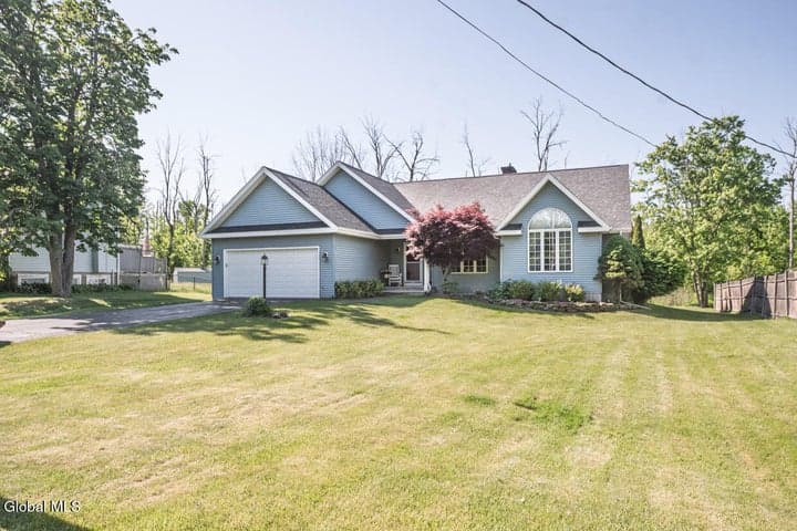 21 Belle Avenue, Colonie, NY, photo 1