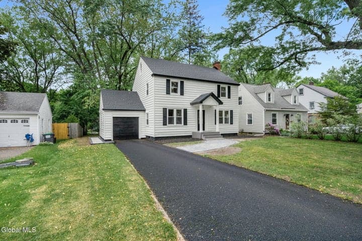 1413 Via Del Mar, Niskayuna, NY, photo 2