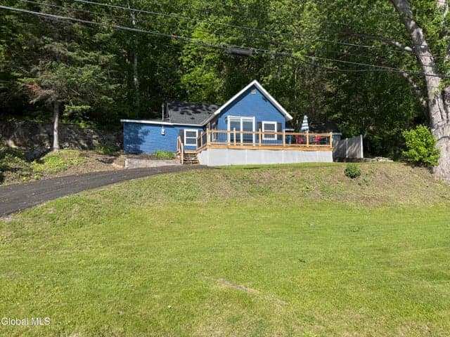 377 New York 22, Ticonderoga, NY