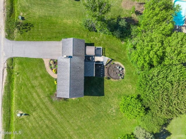 4 Canter Lane, Johnstown, NY, photo 3
