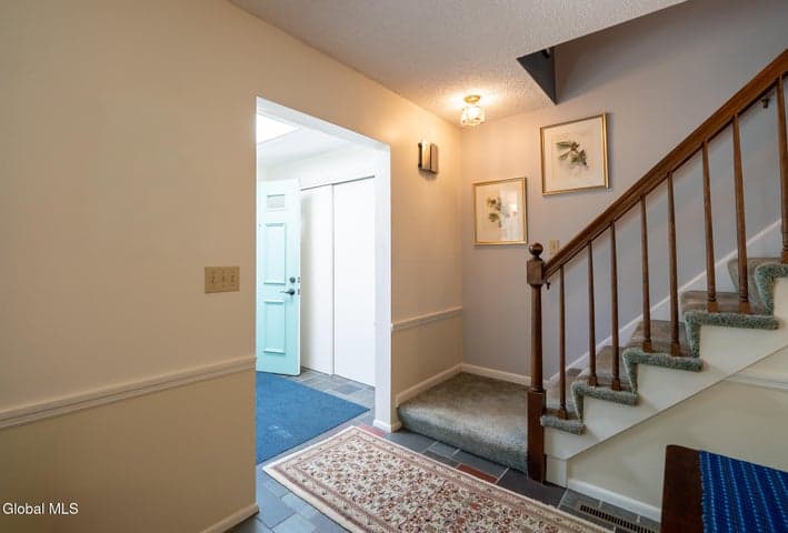 103 Union Avenue, Bethlehem, NY, photo 3