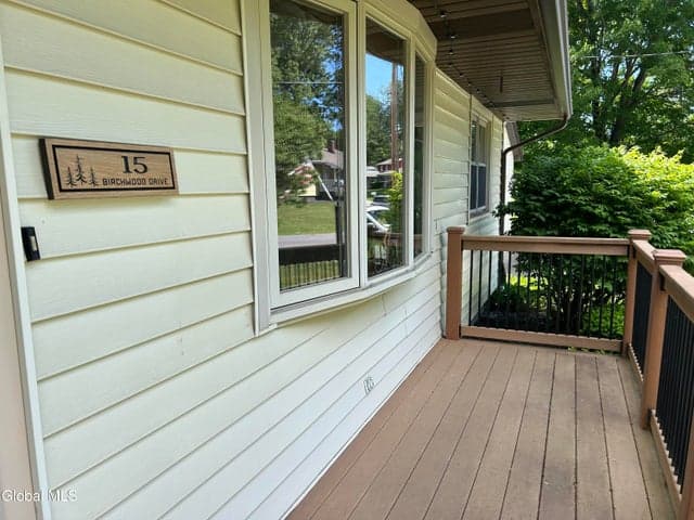 15 Birchwood Drive, Halfmoon, NY, photo 4