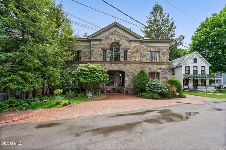14 Talford Place #UNIT 1, Saratoga Springs, NY, photo 1