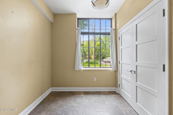 14 Talford Place #UNIT 1, Saratoga Springs, NY, photo 4