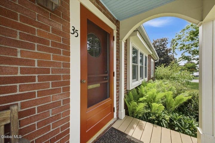 35 Schuyler Drive, Saratoga Springs, Inside, NY, photo 3