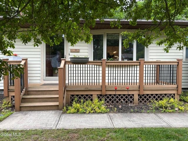 15 Birchwood Drive, Halfmoon, NY, photo 1